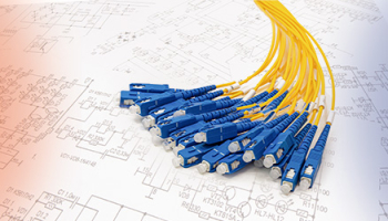 Wie passt man das Patchkabel an den optischen Transceiver an?